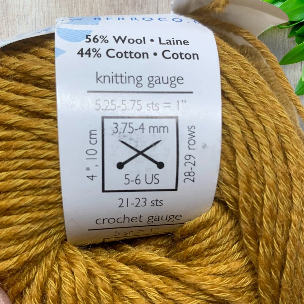 NEW Berroco Spree Yarn 56% Wool 44% Cotton 50g 142yds Color Gold #94115 1 Skein